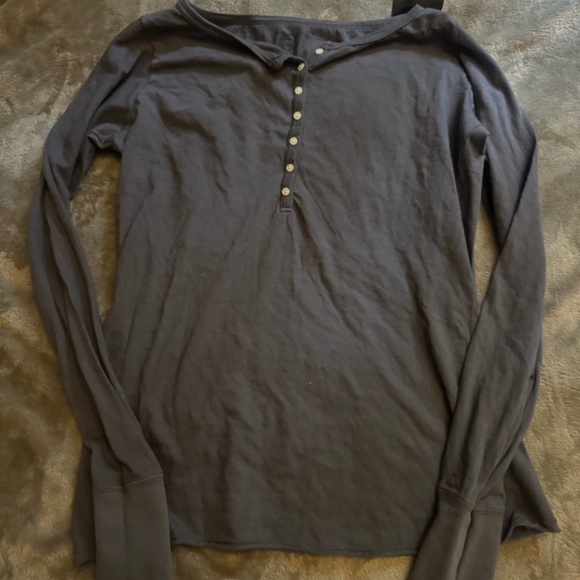 Brandy Melville navy button up - Picture 1 of 1
